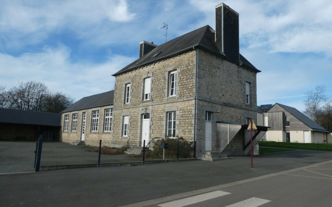 Aménagement de logements 3 logements dans l’ancienne école, Saint ClémentSaint 50